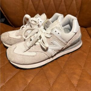 New Balance 574 - women’s Size7